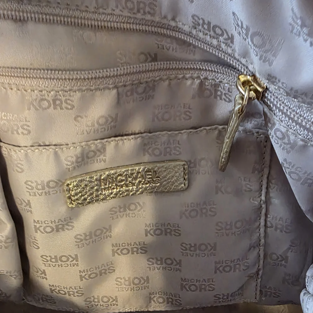 Elegant Tan and Silver Women's Tote Bag - Picture 2 of 3